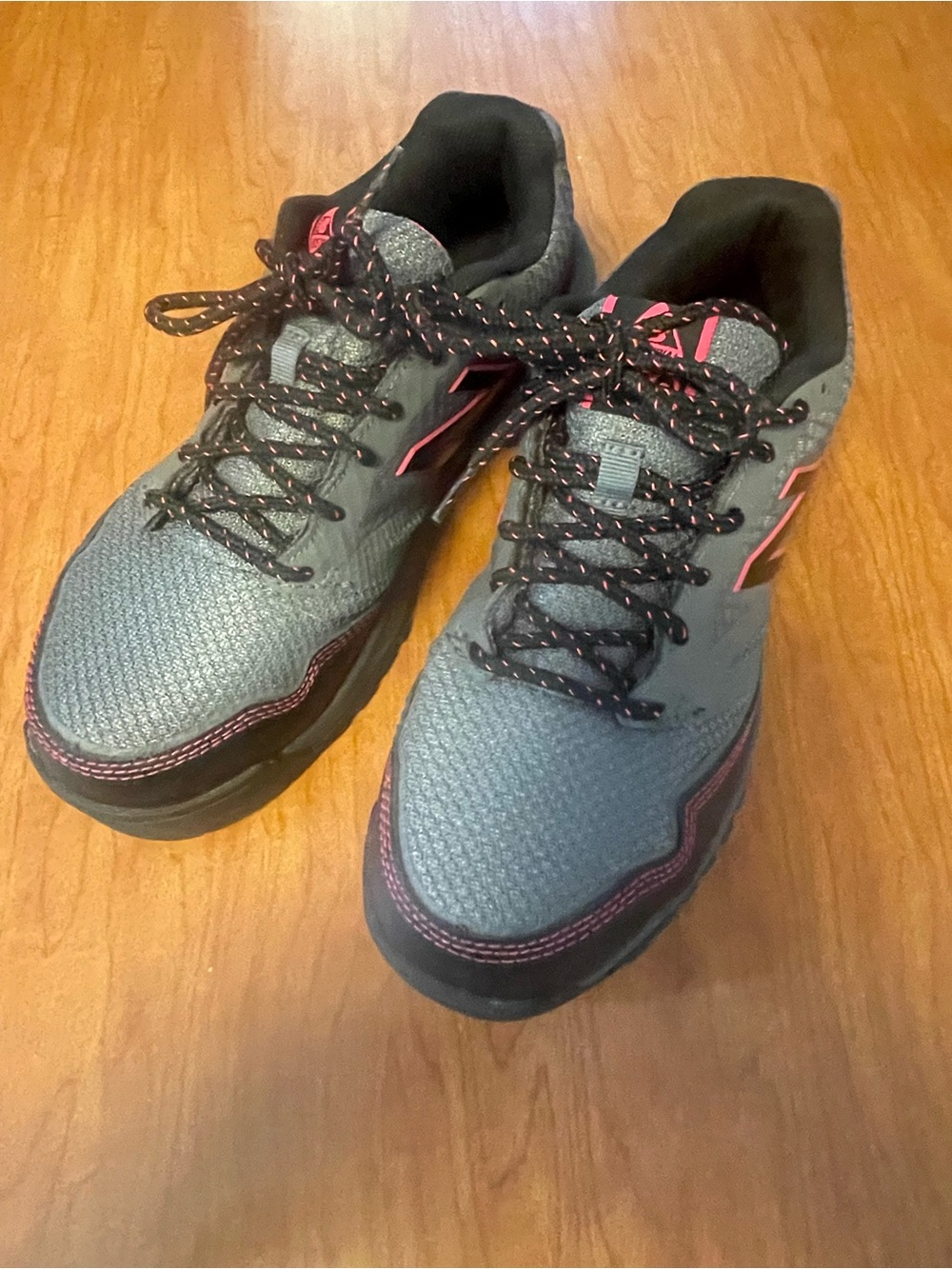 New Balance Women's 589v1 composite toe Gray and Pink Athletic work Sneakers